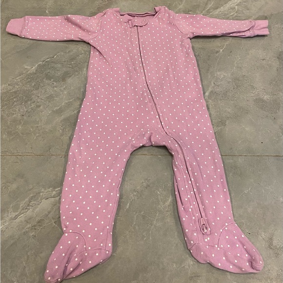 Carter’s size 9m footie pajamas set of 2 - Picture 3 of 11